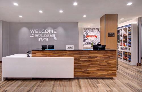 Rancho Cucamonga Hotel | Hampton Inn & Suites By Hilton Rancho Cucamonga