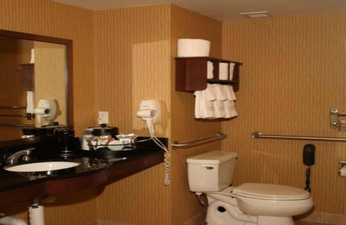 Aberdeen Hotel | Hampton Inn & Suites Aberdeen