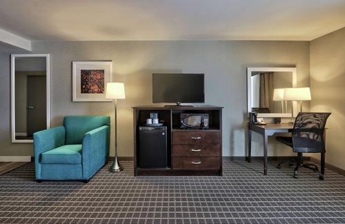 Albuquerque Hotel | Hampton Inn & Suites Albuquerque Airport