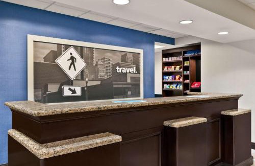 East Point Hotel | Hampton Inn & Suites Atlanta Airport West Camp Creek Pkwy