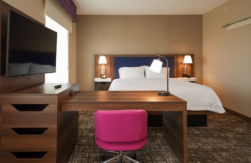 Heather Gardens Hotel | Hampton Inn & Suites Aurora South Denver