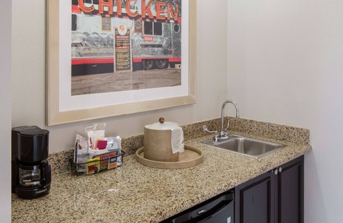 McNeil Hotel | Hampton Inn & Suites Austin Cedar Park-Lakeline