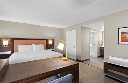 Bolingbrook Hotel | Hampton Inn & Suites Bolingbrook