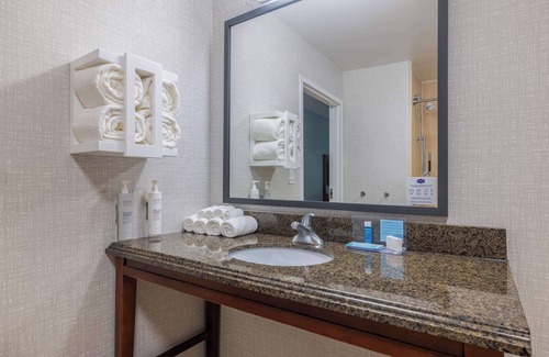 Brenham Hotel | Hampton Inn & Suites Brenham