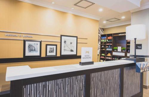 Bolton Hotel | Hampton Inn & Suites by Hilton Bolton