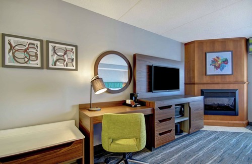 Guelph Hotel | Hampton Inn & Suites by Hilton - Guelph