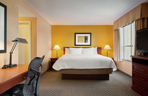 Surrey Hotel | Hampton Inn & Suites by Hilton Langley-Surrey
