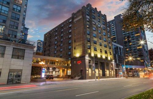 Church and Wellesley Hotel | Hampton Inn & Suites by Hilton Toronto Downtown