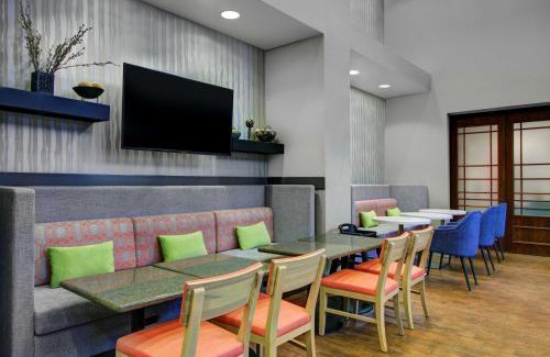 Eastside Hotel | Hampton Inn & Suites by Hilton Syracuse Dewitt