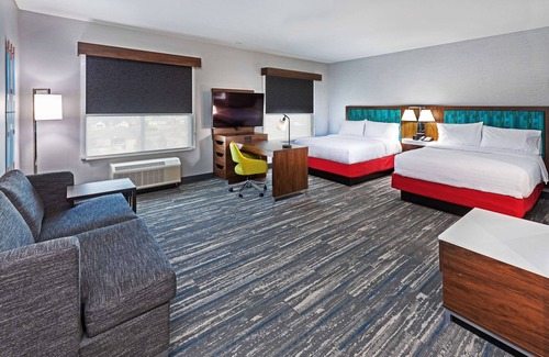 Canyon Hotel | Hampton Inn & Suites Canyon