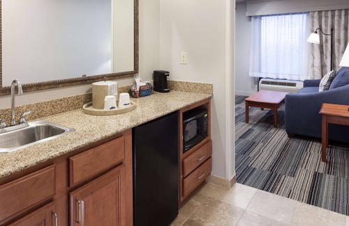 Cedar Rapids Hotel | Hampton Inn & Suites Cedar Rapids - North