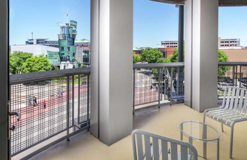 Downtown Chattanooga Hotel | Hampton Inn & Suites Chattanooga Downtown
