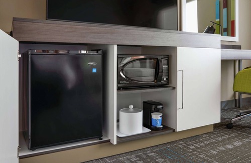 Waukegan Hotel | Hampton Inn & Suites Chicago Waukegan