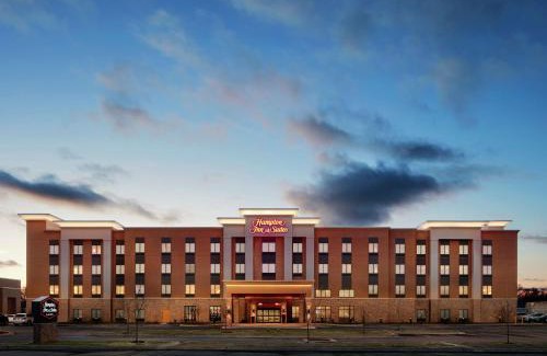 Waukegan Hotel | Hampton Inn & Suites Chicago/Waukegan