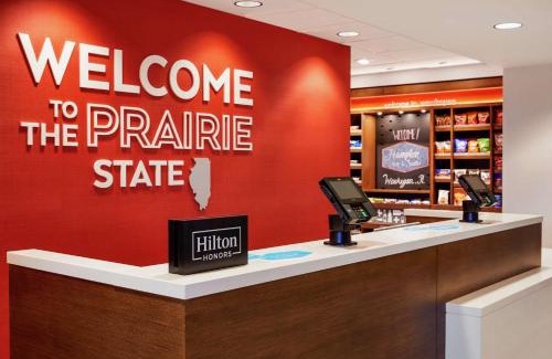 Waukegan Hotel | Hampton Inn & Suites Chicago/Waukegan