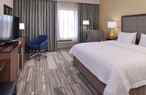 Mason Hotel | Hampton Inn & Suites Cincinnati-Mason