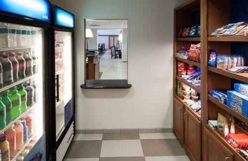 Quad Cities Hotel | Hampton Inn & Suites Davenport