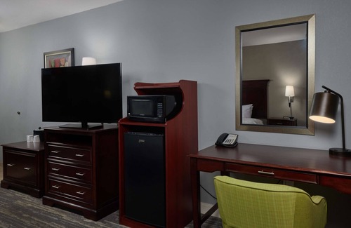 Littleton Hotel | Hampton Inn & Suites Denver/Highlands Ranch