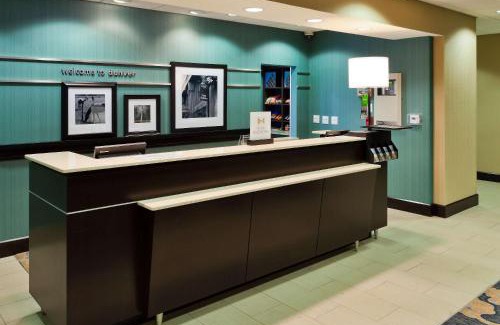 Gateway Hotel | Hampton Inn & Suites Denver Airport/Gateway Park
