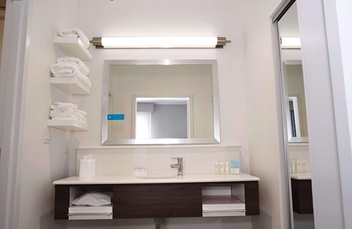 Urbandale Hotel | Hampton Inn & Suites Des Moines/Urbandale