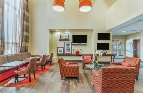 Romulus Hotel | Hampton Inn & Suites Detroit/Airport Romulus