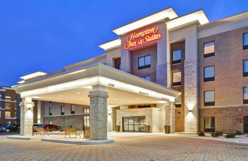 Warren Hotel | Hampton Inn & Suites Detroit/Warren
