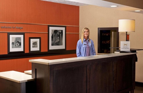 Fargo Hotel | Hampton Inn & Suites Fargo Medical Center