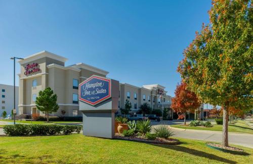 Fossil Creek Hotel | Hampton Inn & Suites Fort Worth-Fossil Creek