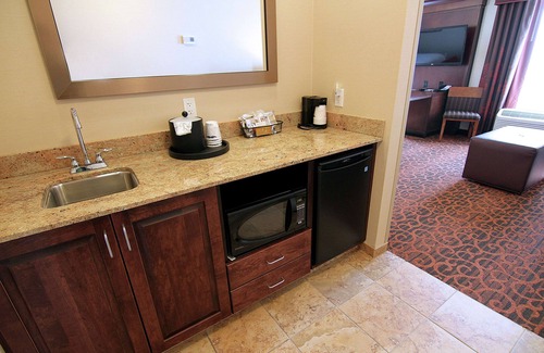 Grand Forks Hotel | Hampton Inn & Suites Grand Forks