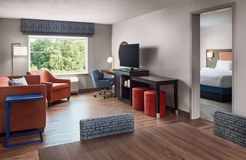 Hummelstown Hotel | Hampton Inn & Suites Hershey Near The Park
