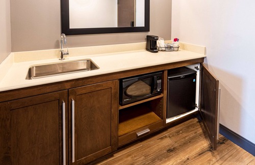 Keller Hotel | Hampton Inn & Suites Keller Town Center