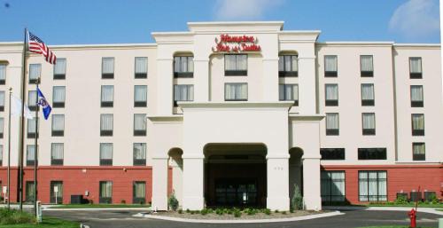 Lino Lakes Hotel | Hampton Inn & Suites Lino Lakes