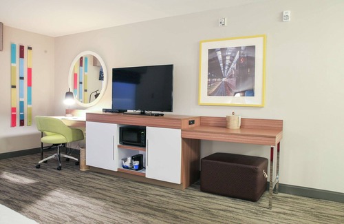 Mount Laurel Hotel | Hampton Inn & Suites Mount Laurel/Moorestown