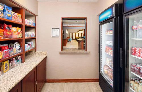 South Arlington Hotel | Hampton Inn & Suites - Mansfield