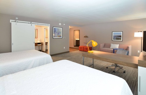 Menomonie Hotel | Hampton Inn & Suites Menomonie-UW Stout