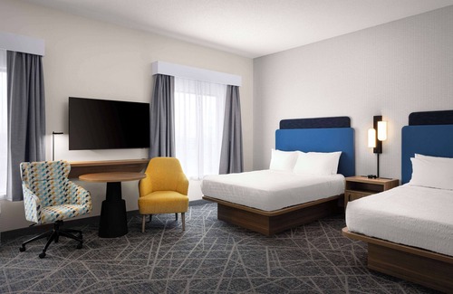 Quad Cities Hotel | Hampton Inn & Suites Moline-Quad City Int'l Aprt