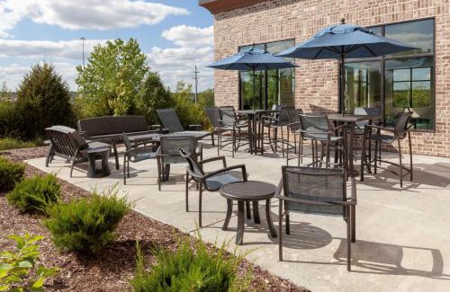 Overland Park Hotel | Hampton Inn & Suites Overland Park South