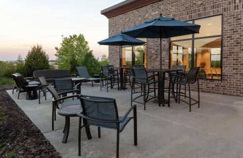 Overland Park Hotel | Hampton Inn & Suites Overland Park South