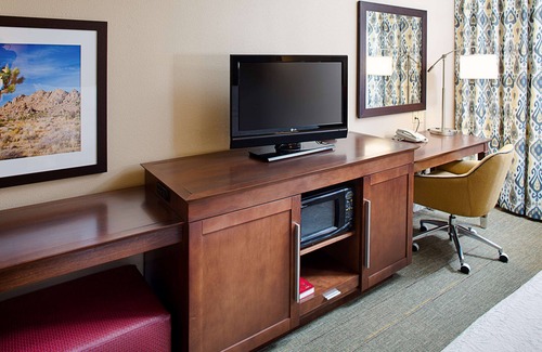Palmdale Hotel | Hampton Inn & Suites Palmdale