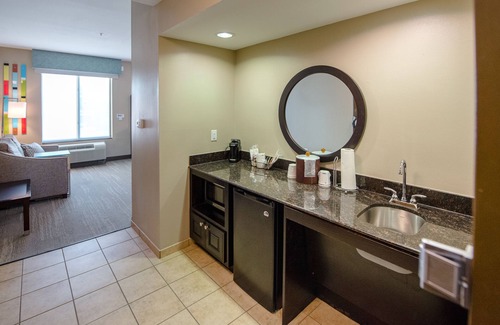 Port Arthur Hotel | Hampton Inn & Suites Port Arthur