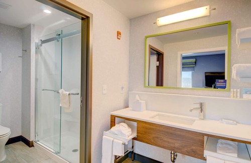 Nasons Corner Hotel | Hampton Inn & Suites Portland West