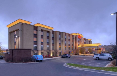 Glenwood Springs Hotel | Hampton Inn & Suites Rifle