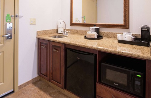 Glenwood Springs Hotel | Hampton Inn & Suites Rifle