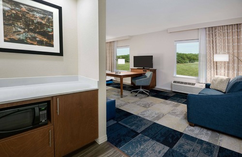 Brooks City Base Hotel | Hampton Inn & Suites San Antonio Brooks City Base