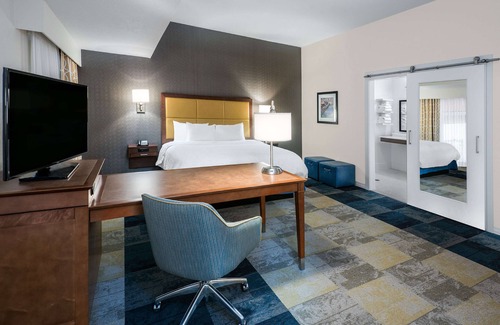 Brooks City Base Hotel | Hampton Inn & Suites San Antonio Brooks City Base