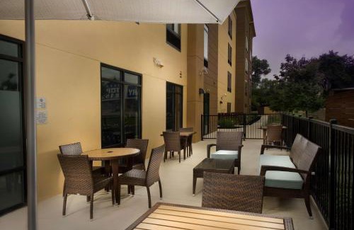 Wetmore Hotel | Hampton Inn & Suites San Antonio Northwest/Medical Center