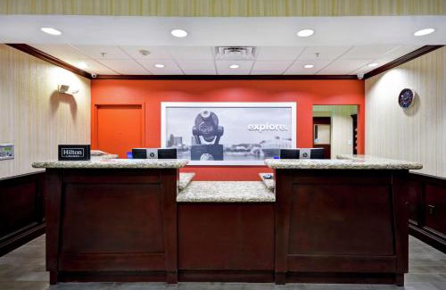 North San Antonio - SAT Hotel | Hampton Inn & Suites San Antonio/Northeast I-35