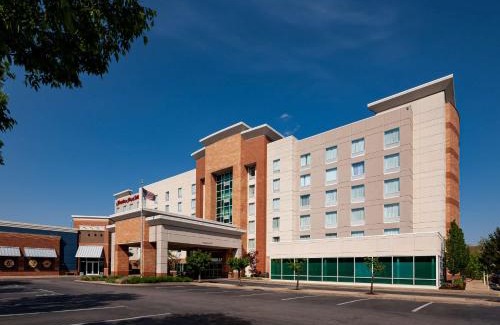 St. Louis Hotel | Hampton Inn & Suites St. Louis at Forest Park