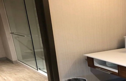 Temple Crest Hotel | Hampton Inn & Suites Tampa Busch Gardens Area
