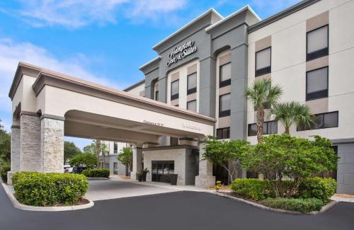 Seffner Hotel | Hampton Inn & Suites Tampa East Casino Area